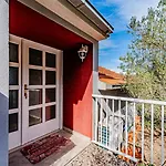 Apartamento Roza 2 By Guide